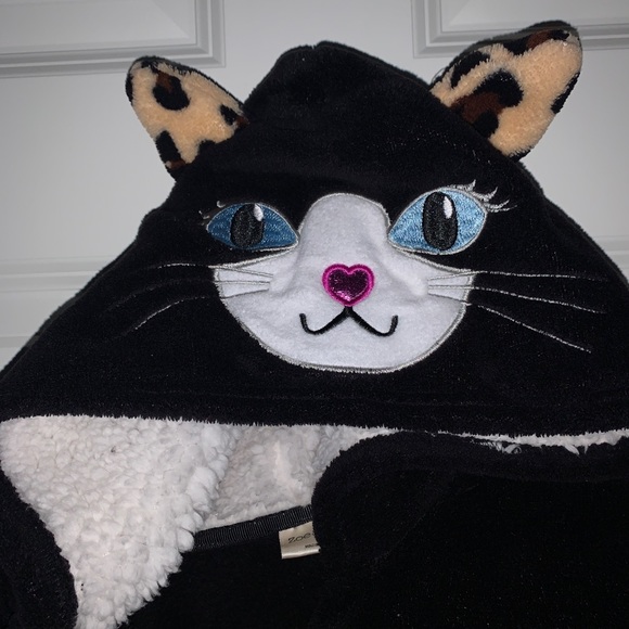 Zoe and Bella Leopard Print Cat Pajama Set Small - Picture 2 of 5